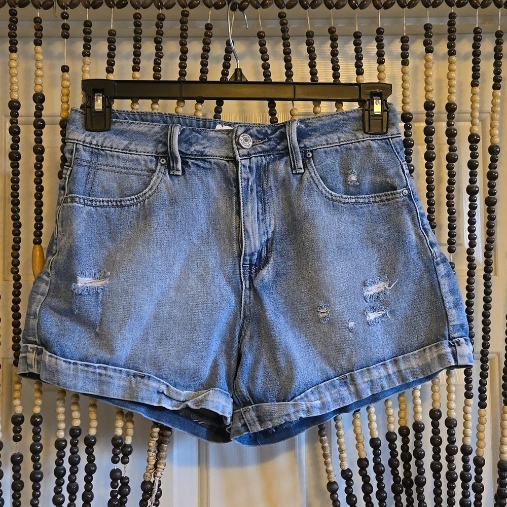 Rewash distressed shorts